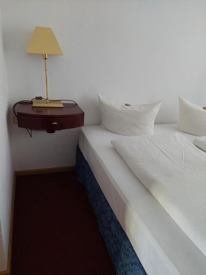 Der Heurige Im Gasthaus Zum Loewen Freising Kültér fotó